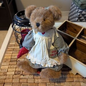 Vtg Boyds Bear Honey Buns Kiss the Cook 2002 Retired NWT With Boyd's Stand